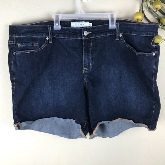 hemmed jean shorts